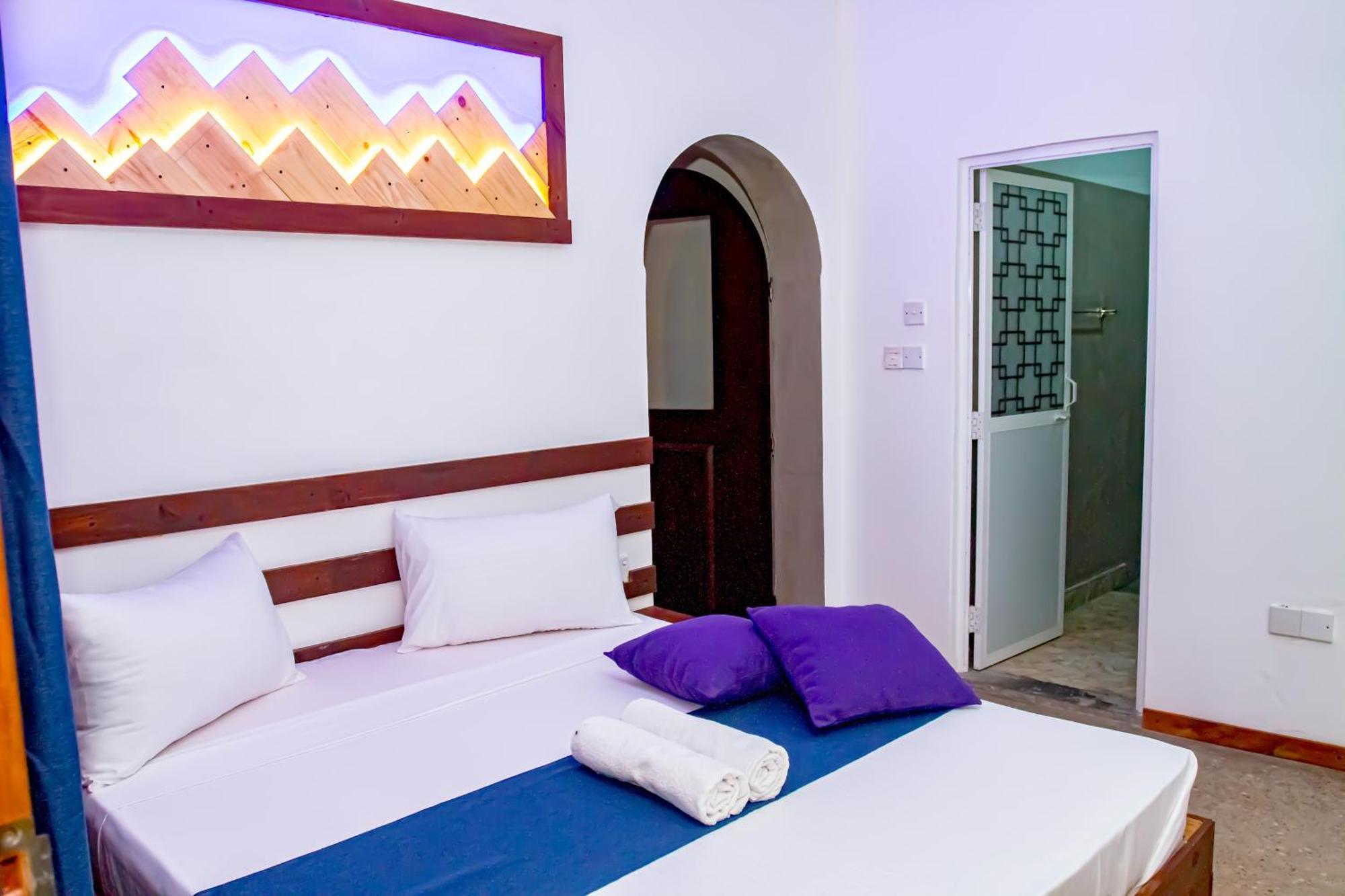 Mandavilla Airport Transit Hotel Katunayaka Bagian luar foto