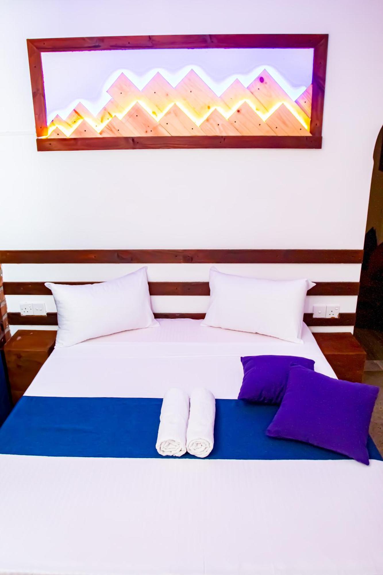 Mandavilla Airport Transit Hotel Katunayaka Bagian luar foto